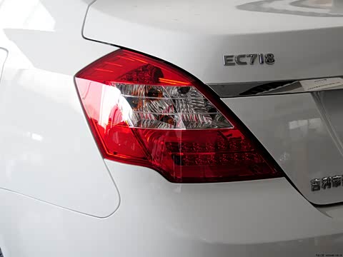 2013�� ���� 1.8L �ֶ������