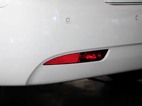 2013�� ���� 1.8L �ֶ������