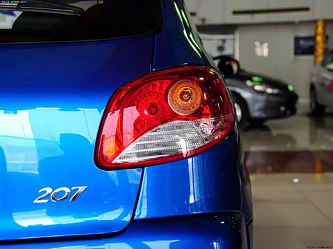 2013�� CROSS 1.4L �ֶ�Ԧ����