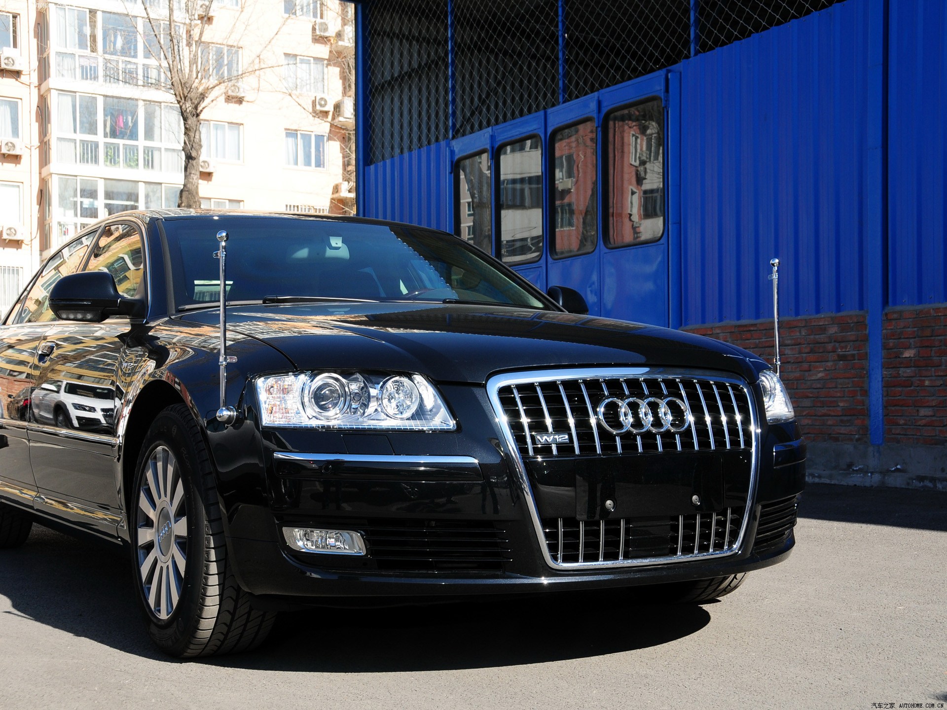 汽车图片 奥迪 奥迪a8 2010款 a8l 6.0 w12 quattro防弹版
