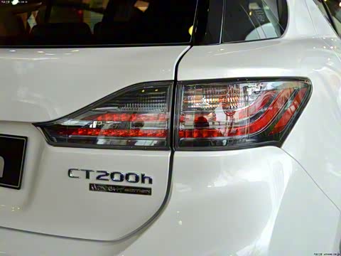 2013�� CT200h ��ҹ��ʿ��