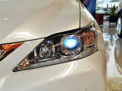 2013�� CT200h ��ҹ��ʿ��