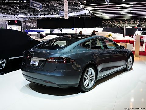 2014 Model S P85