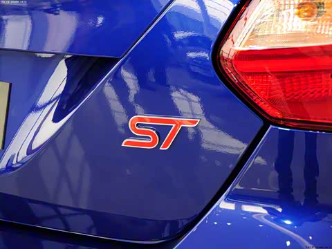 2013�� 2.0T ST ��׼��