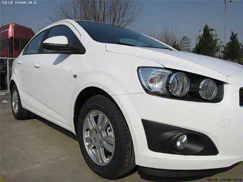 2011�� ���� 1.4L MT SE