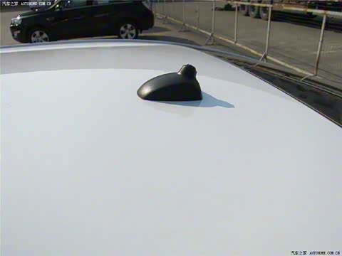 2011�� ���� 1.4L MT SE