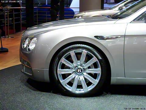 2013�� 6.0T W12 Mulliner