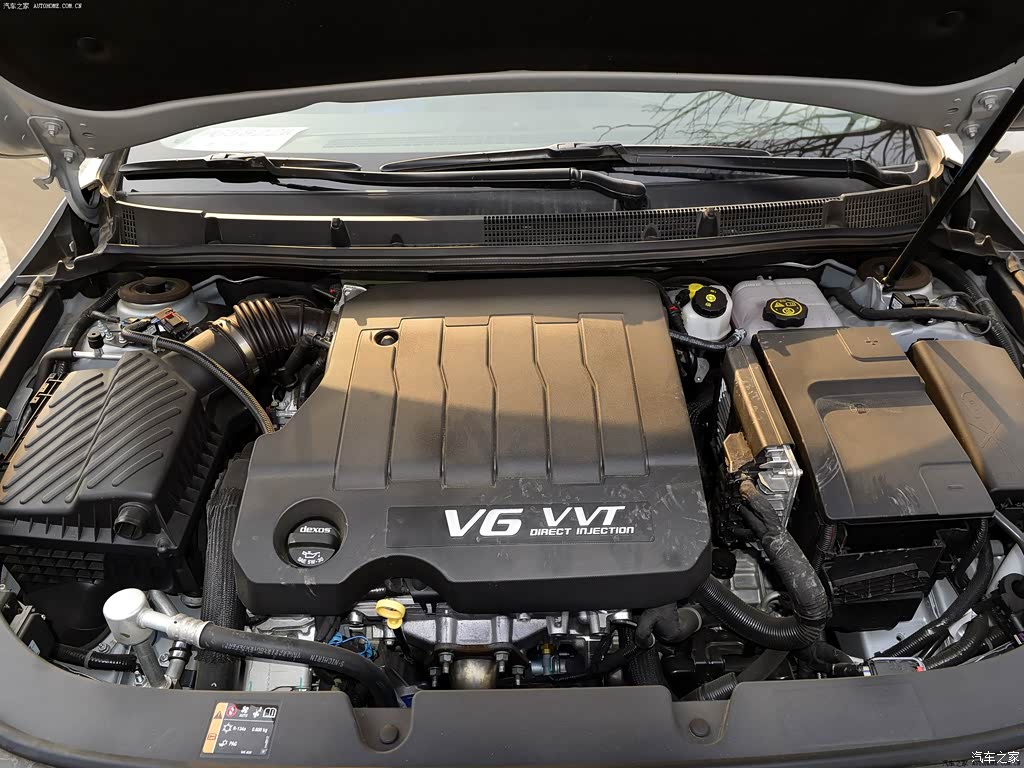 汽车图片 别克 君越 2013款 3.0l sidi v6智享旗舰型