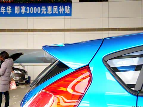 2013�� ���� 1.5L �Զ��˶���