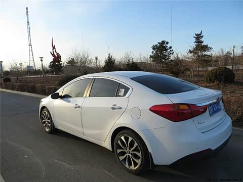 2013�� 1.6L �Զ�Premium