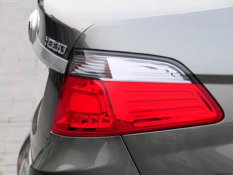 2013�� 1.5L �ֶ�������