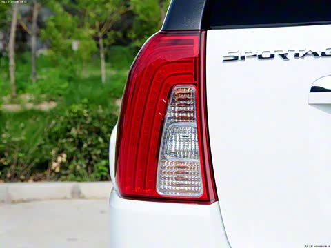 2013�� 2.0L �Զ�������DLX