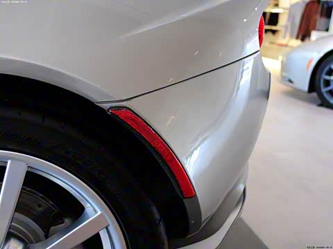 2011�� 1.8L R��׼��