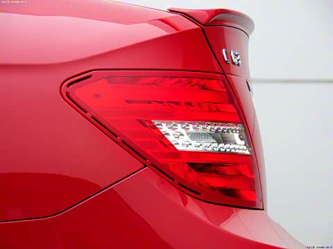 2012�� AMG C 63 Coupe ������