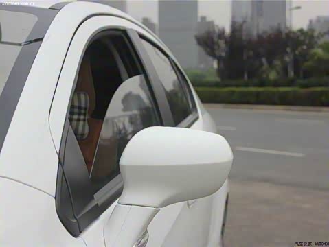 2012�� 1.5L �ֶ�������