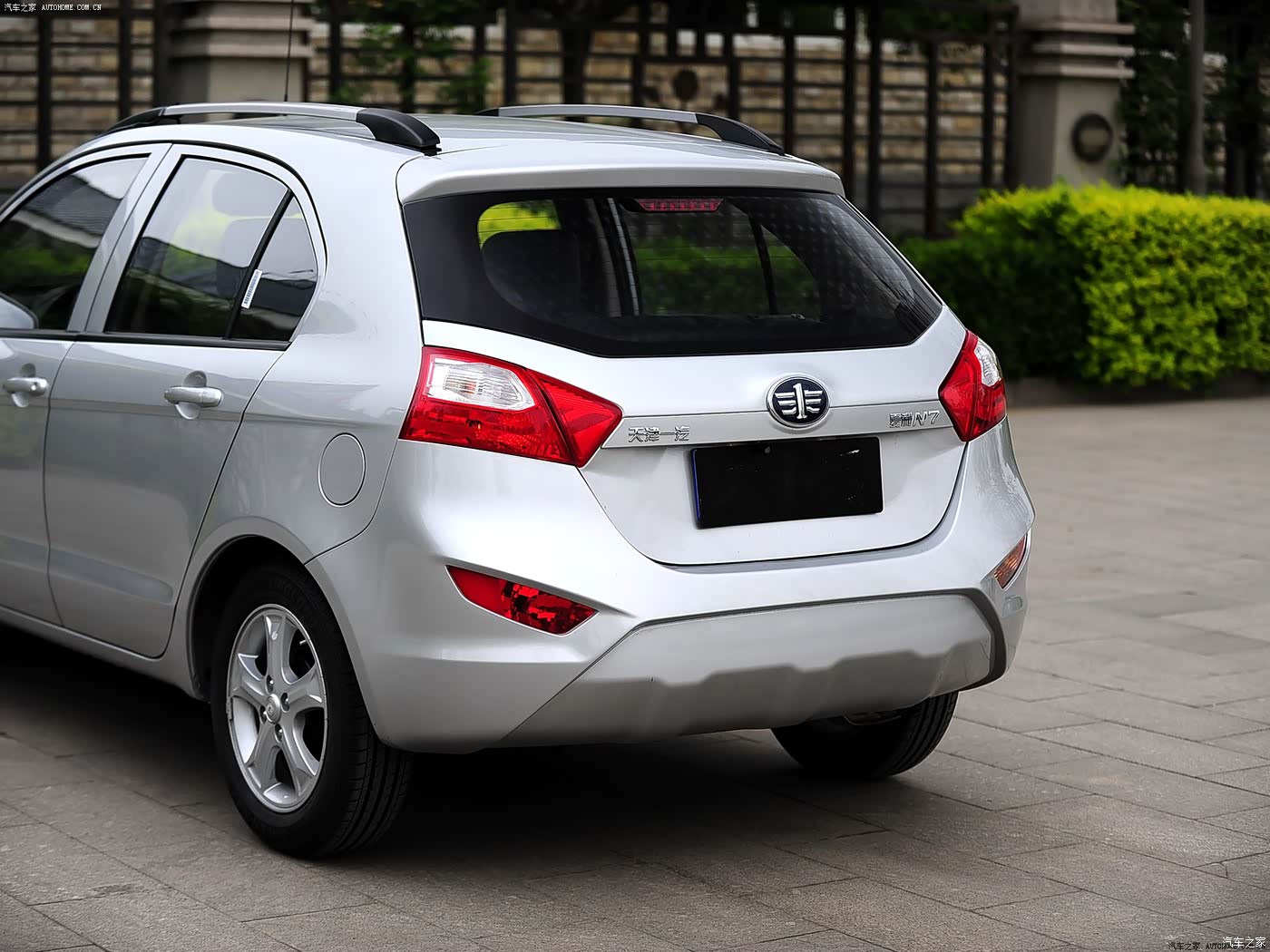 夏利n7 2013款 1.3l 手动尊贵型 1982647图片_一汽_汽车图库_汽车之家