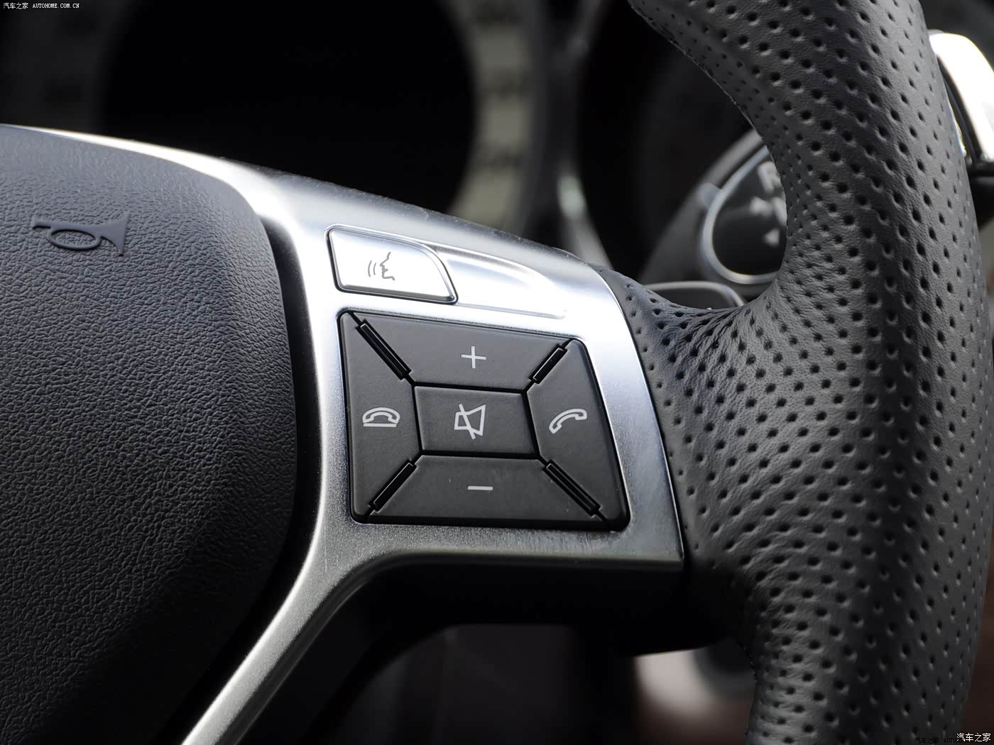 0条真实提车价>猜您喜欢:奔驰cls英菲尼迪m系科尼赛克ccxr奔驰cls