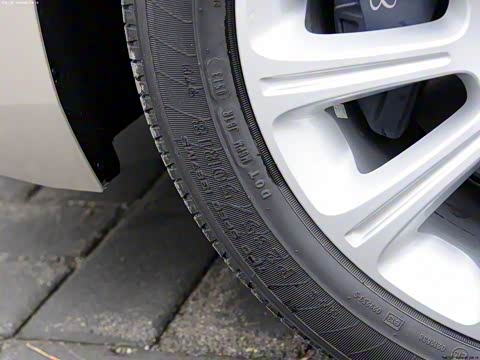 2013�� 28T �Ƽ���