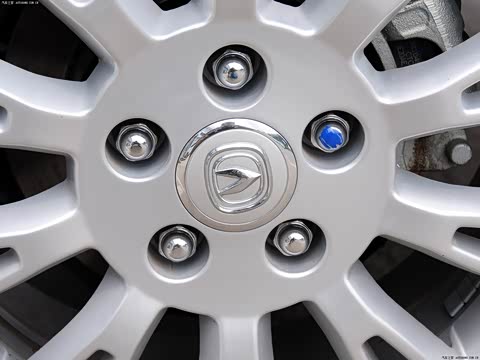 2013�� 1.6L �ֶ��¿��� ��V