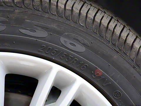 2013�� 1.6L �ֶ��¿��� ��V