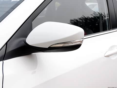 2013�� 1.6L �ֶ��¿��� ��V