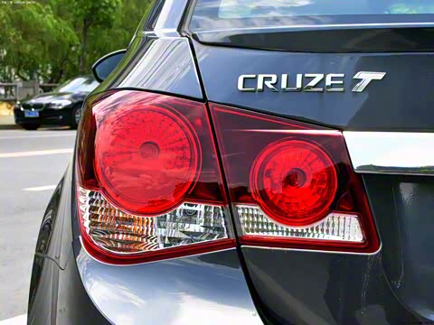 2012�� 1.6T SE MT