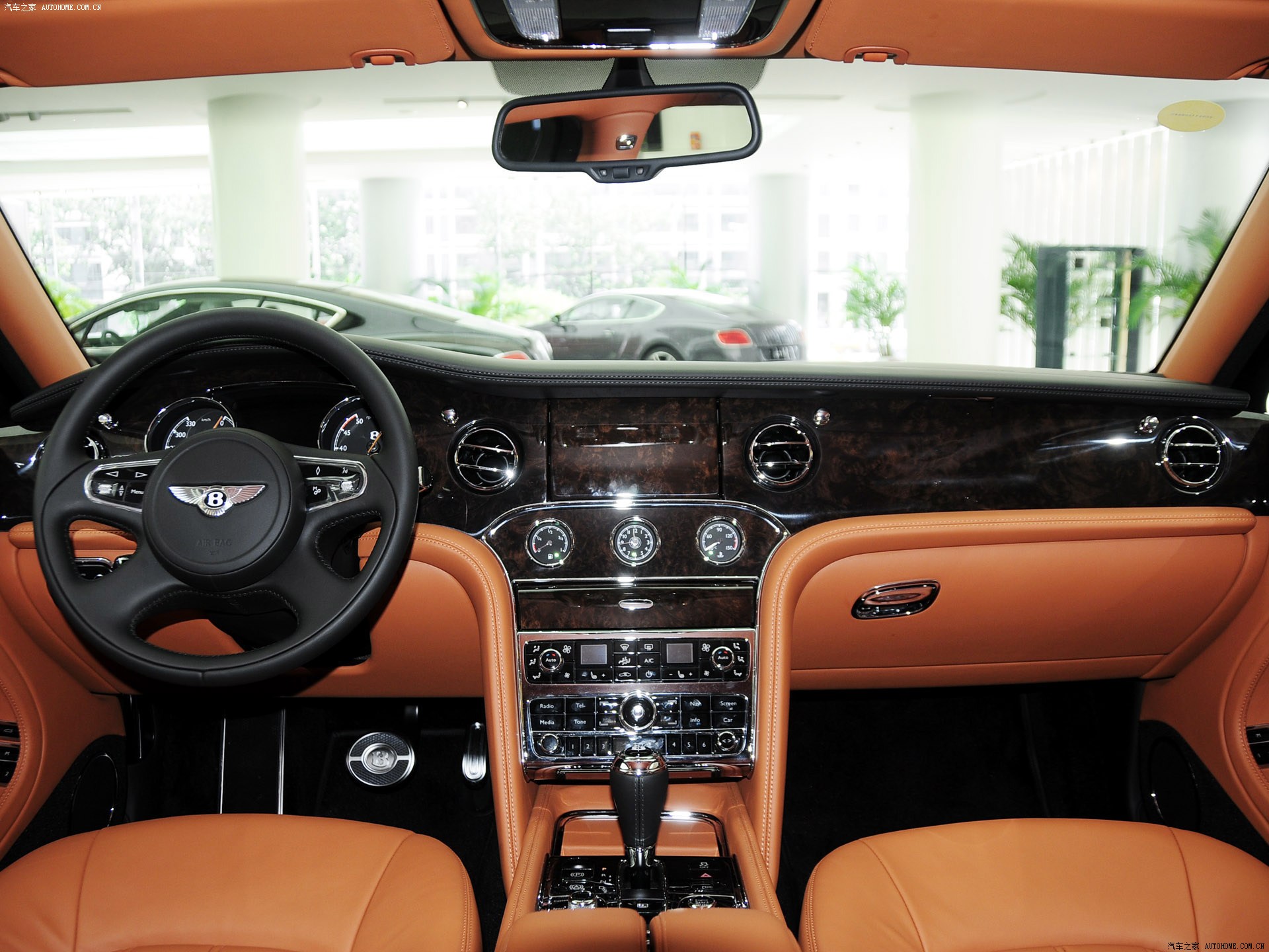 8t 豪华版 2042556图片_宾利_汽车图库_汽车之家