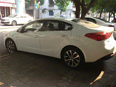 2013�� 1.6L �Զ�Premium