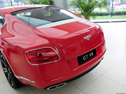 2012�� 4.0T GT V8