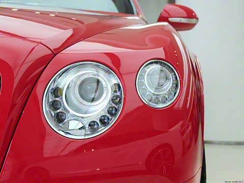 2012�� 4.0T GT V8