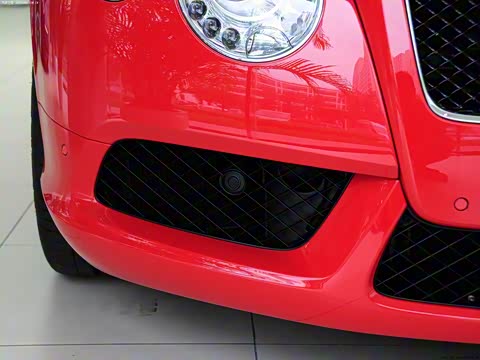 2012�� 4.0T GT V8