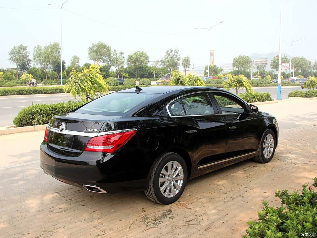 通用别克 君越 2013款 2.4l sidi精英舒适型