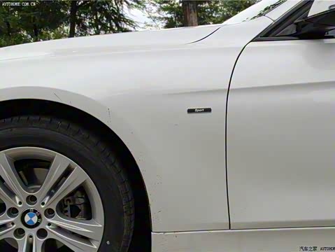 2013�� �Ŀ� 320i�˶������װ