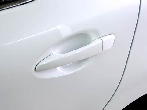 2013�� CT200h ���ʰ�