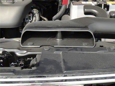 2012�� 2.0XL �� CVT 2WD