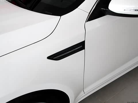 2013�� 2.0L Hybrid