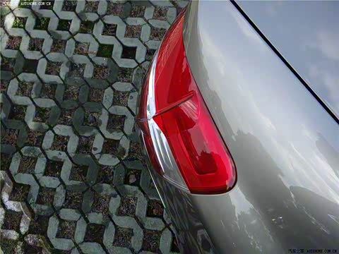 2011�� 2.3L �Զ���Ԧ��