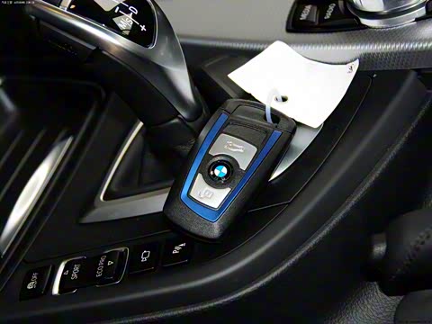 2013�� �Ŀ� 328i M�˶���