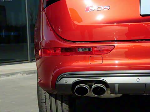 2014�� SQ5 3.0 TFSI quattro