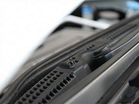 2013�� �˶��� 1.5T �ֶ�������Ӣ��