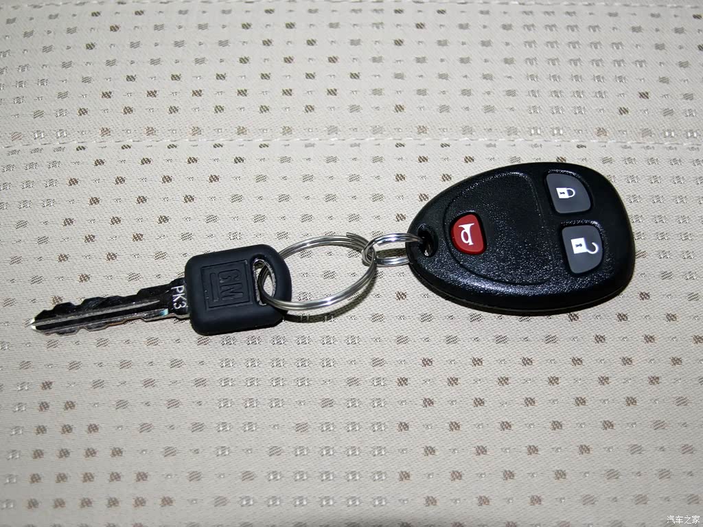 通用别克 别克gl8 2014款 2.4l 经典版