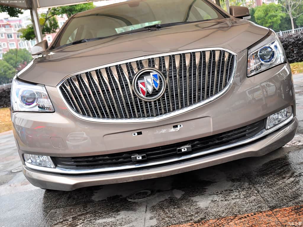 汽车之家>汽车图片>别克>君越>2013款2.4lsidi领先舒适型> 2013款 2.