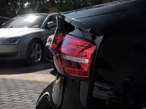 2014�� A8L 6.3 FSI W12 quattro�콢��