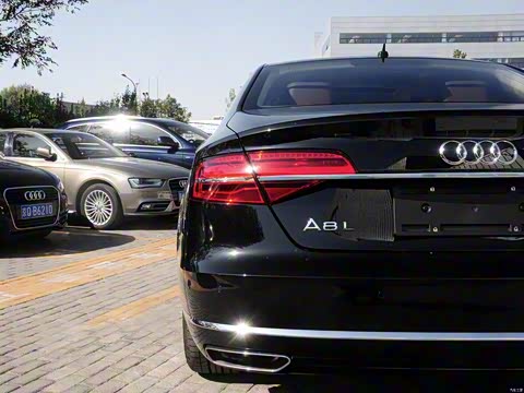 2014�� A8L 6.3 FSI W12 quattro�콢��