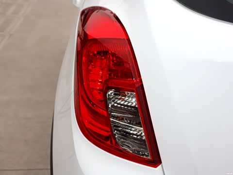 2015�� 1.4T �Զ��������о�Ӣ��