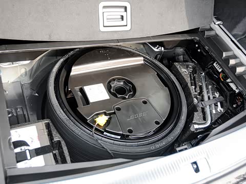 2015�� 40 TFSI �����