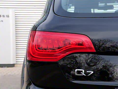 2015�� 40 TFSI �����