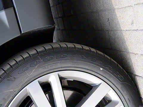 2015�� 40 TFSI �����