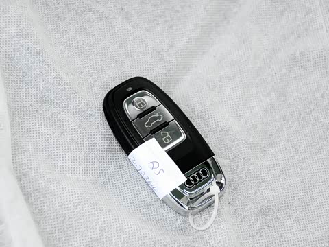 2013�� 40 TFSI ��ȡ��