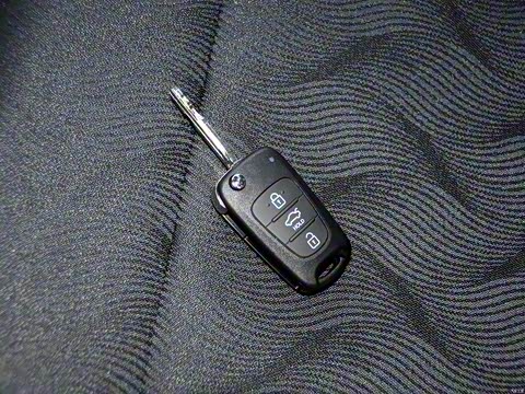 2015�� ���� 1.4L AT GLS